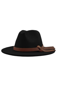 Black panama hat